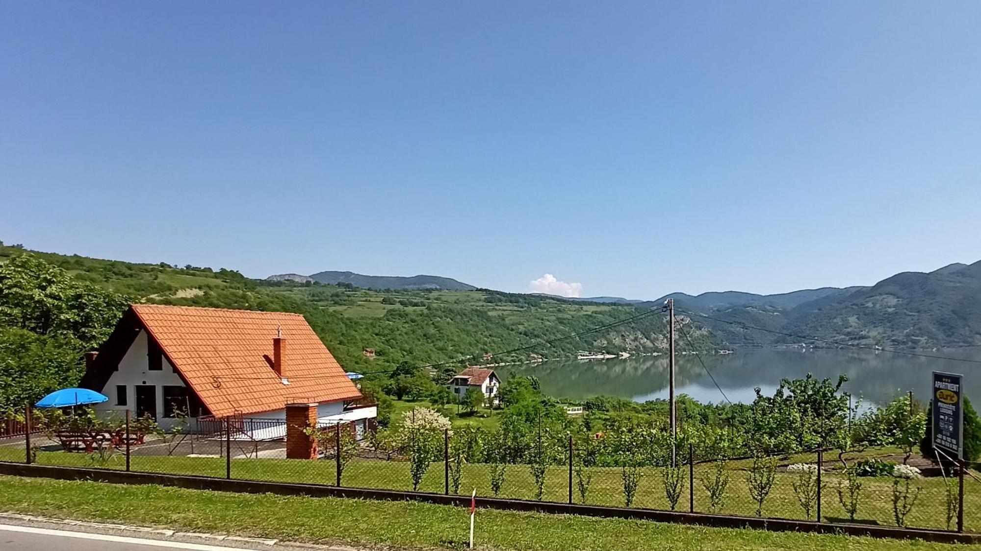 Apartman Duric Donji Milanovac Esterno foto